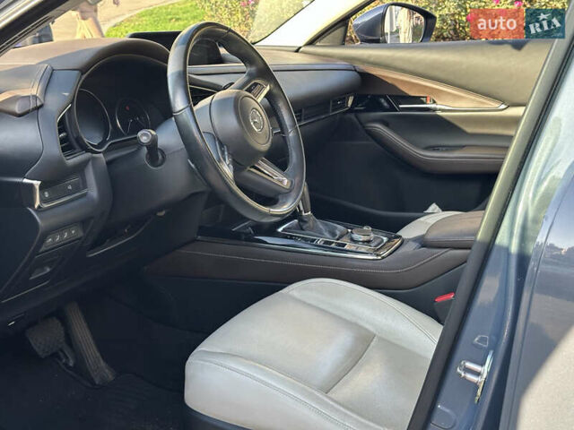 Серый Мазда CX-30, объемом двигателя 2.5 л и пробегом 25 тыс. км за 19500 $, фото 12 на Automoto.ua