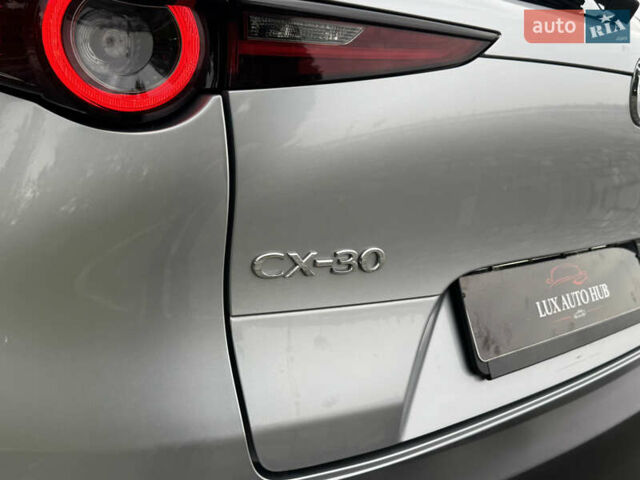 Серый Мазда CX-30, объемом двигателя 2.49 л и пробегом 53 тыс. км за 16999 $, фото 100 на Automoto.ua