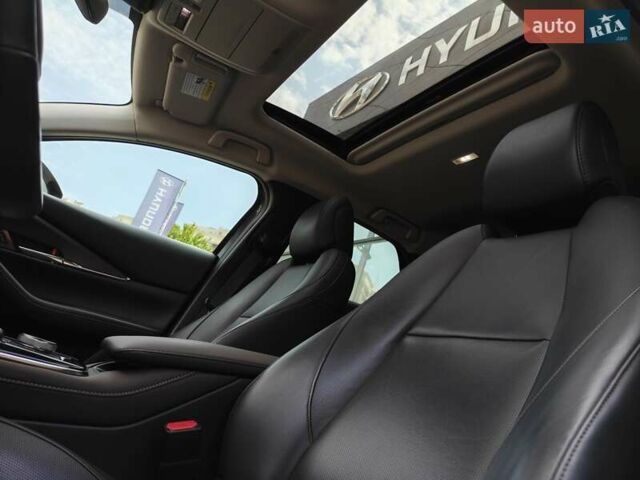 Серый Мазда CX-30, объемом двигателя 2.49 л и пробегом 29 тыс. км за 21800 $, фото 19 на Automoto.ua