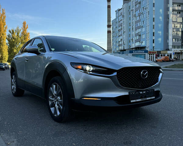 Серый Мазда CX-30, объемом двигателя 2.5 л и пробегом 25 тыс. км за 20000 $, фото 3 на Automoto.ua