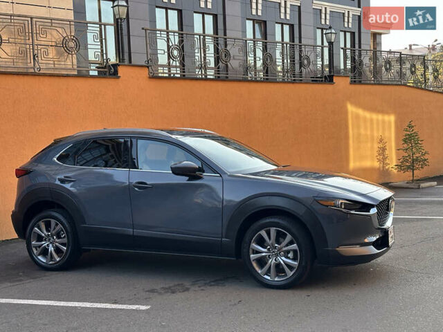 Серый Мазда CX-30, объемом двигателя 2.5 л и пробегом 25 тыс. км за 19500 $, фото 2 на Automoto.ua