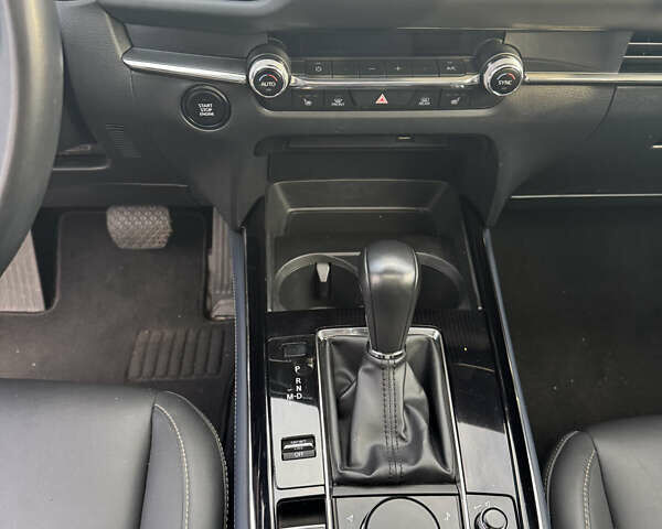 Серый Мазда CX-30, объемом двигателя 2.5 л и пробегом 28 тыс. км за 18000 $, фото 40 на Automoto.ua