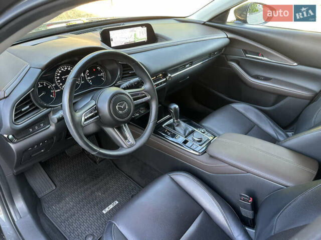 Серый Мазда CX-30, объемом двигателя 2 л и пробегом 43 тыс. км за 26700 $, фото 12 на Automoto.ua