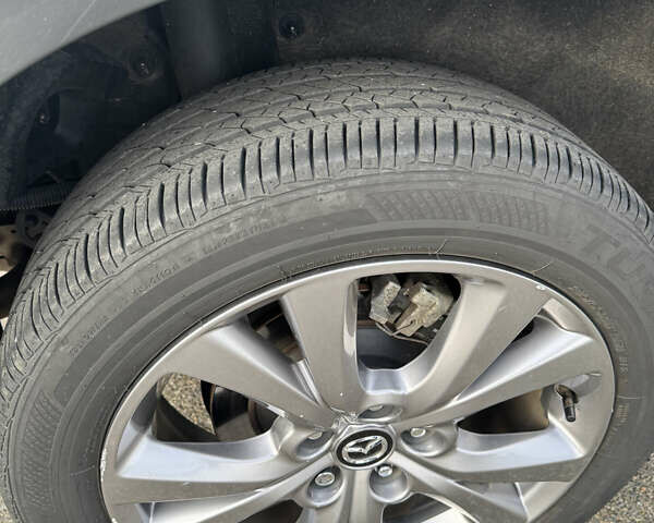 Серый Мазда CX-30, объемом двигателя 2.5 л и пробегом 28 тыс. км за 18000 $, фото 24 на Automoto.ua