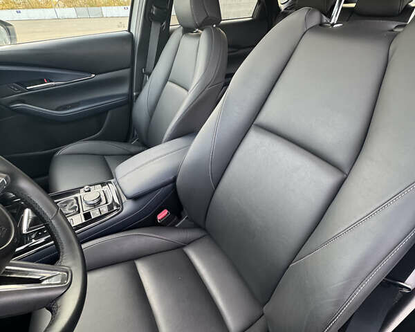 Серый Мазда CX-30, объемом двигателя 2.5 л и пробегом 28 тыс. км за 18000 $, фото 33 на Automoto.ua