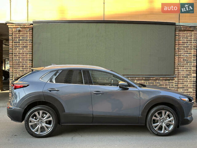 Серый Мазда CX-30, объемом двигателя 2.5 л и пробегом 25 тыс. км за 19500 $, фото 4 на Automoto.ua