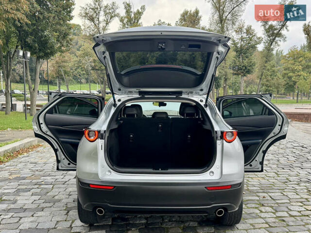 Серый Мазда CX-30, объемом двигателя 2.49 л и пробегом 53 тыс. км за 16999 $, фото 63 на Automoto.ua