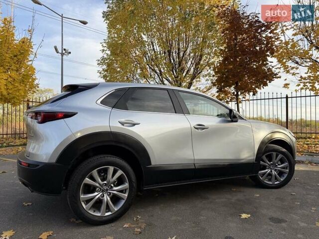 Серый Мазда CX-30, объемом двигателя 2.5 л и пробегом 123 тыс. км за 18900 $, фото 5 на Automoto.ua