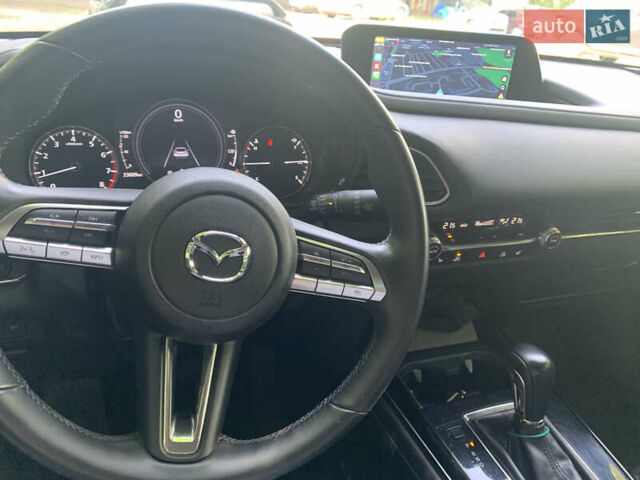 Серый Мазда CX-30, объемом двигателя 2.49 л и пробегом 34 тыс. км за 21000 $, фото 2 на Automoto.ua