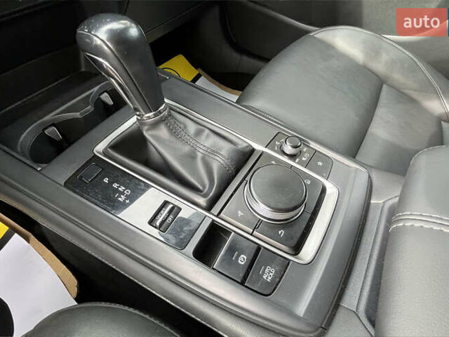 Серый Мазда CX-30, объемом двигателя 2.5 л и пробегом 117 тыс. км за 19900 $, фото 10 на Automoto.ua