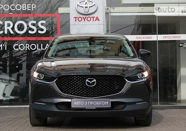 Серый Мазда CX-30, объемом двигателя 2 л и пробегом 10 тыс. км за 27900 $, фото 4 на Automoto.ua