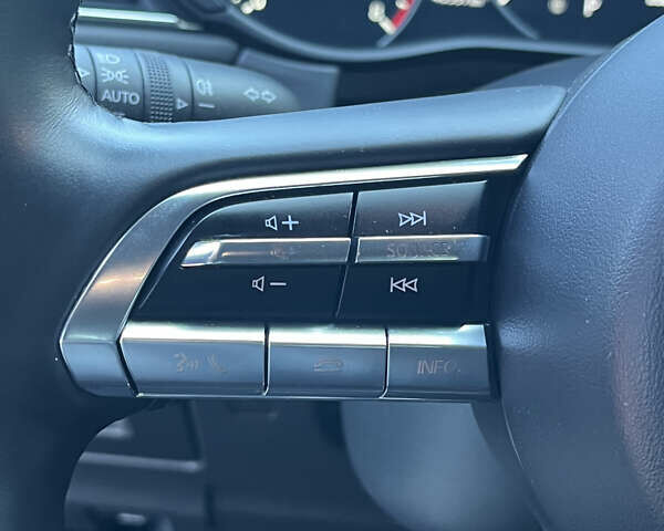 Серый Мазда CX-30, объемом двигателя 2 л и пробегом 40 тыс. км за 25234 $, фото 24 на Automoto.ua