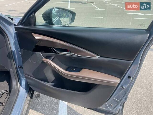 Серый Мазда CX-30, объемом двигателя 2.5 л и пробегом 48 тыс. км за 20900 $, фото 26 на Automoto.ua