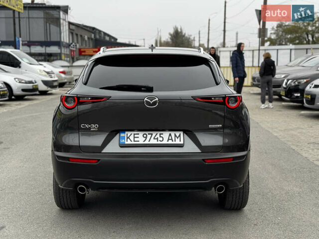 Серый Мазда CX-30, объемом двигателя 2.49 л и пробегом 52 тыс. км за 18000 $, фото 5 на Automoto.ua