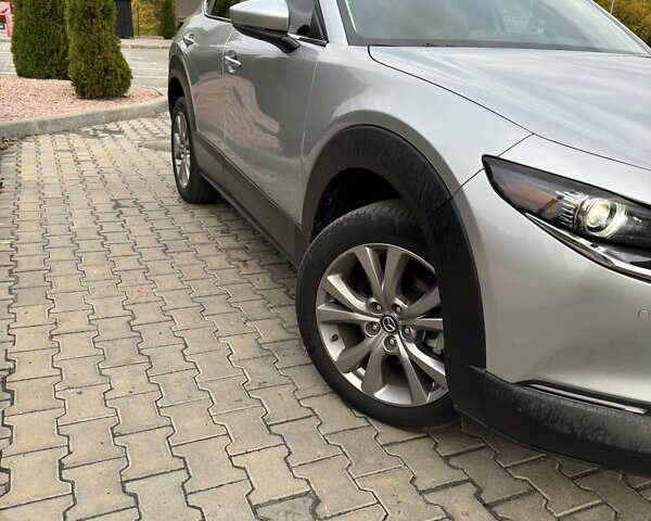 Серый Мазда CX-30, объемом двигателя 2.49 л и пробегом 40 тыс. км за 20300 $, фото 3 на Automoto.ua