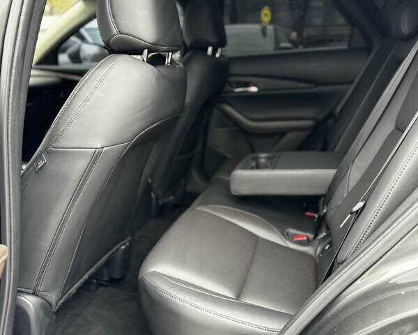 Серый Мазда CX-30, объемом двигателя 2.49 л и пробегом 52 тыс. км за 18000 $, фото 9 на Automoto.ua