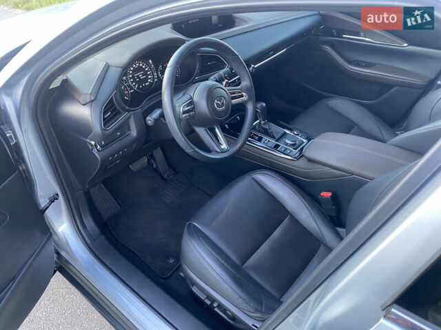 Сірий Мазда CX-30, об'ємом двигуна 2.5 л та пробігом 32 тис. км за 23500 $, фото 5 на Automoto.ua