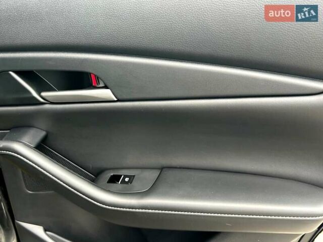 Серый Мазда CX-30, объемом двигателя 2.5 л и пробегом 49 тыс. км за 20800 $, фото 30 на Automoto.ua