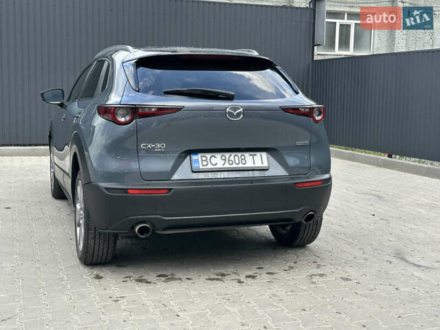 Серый Мазда CX-30, объемом двигателя 2.49 л и пробегом 69 тыс. км за 22300 $, фото 3 на Automoto.ua