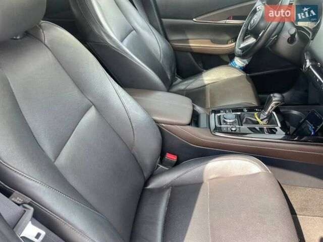 Серый Мазда CX-30, объемом двигателя 2.5 л и пробегом 48 тыс. км за 20900 $, фото 27 на Automoto.ua