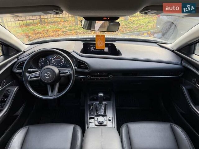 Серый Мазда CX-30, объемом двигателя 2.5 л и пробегом 123 тыс. км за 18900 $, фото 8 на Automoto.ua