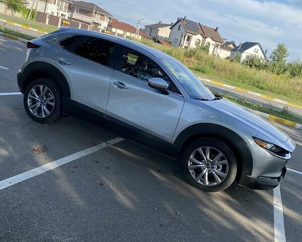 Серый Мазда CX-30, объемом двигателя 2.5 л и пробегом 62 тыс. км за 21800 $, фото 2 на Automoto.ua