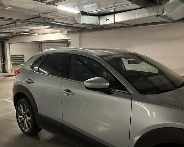 Серый Мазда CX-30, объемом двигателя 2.49 л и пробегом 64 тыс. км за 22500 $, фото 3 на Automoto.ua