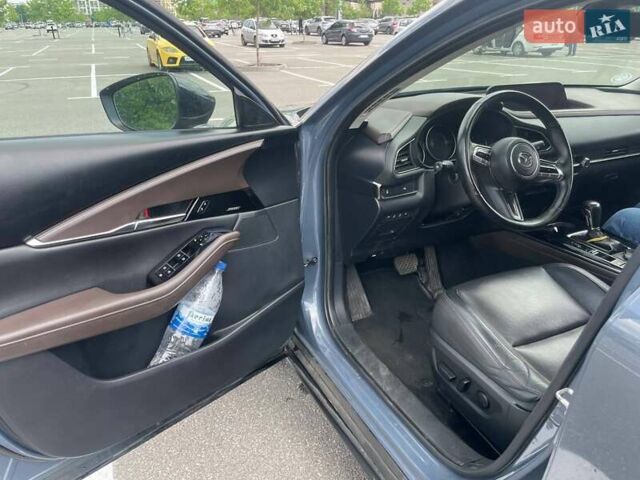 Серый Мазда CX-30, объемом двигателя 2.5 л и пробегом 48 тыс. км за 20900 $, фото 45 на Automoto.ua