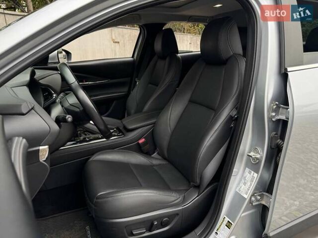 Серый Мазда CX-30, объемом двигателя 2.49 л и пробегом 62 тыс. км за 22490 $, фото 11 на Automoto.ua