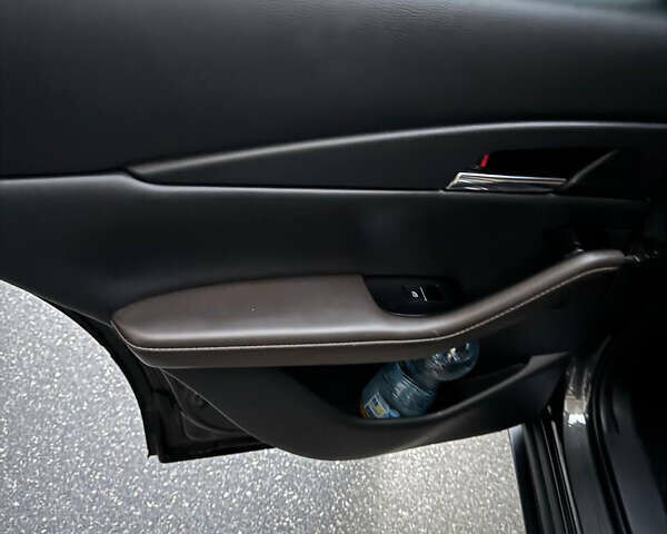 Серый Мазда CX-30, объемом двигателя 2.5 л и пробегом 51 тыс. км за 22900 $, фото 15 на Automoto.ua