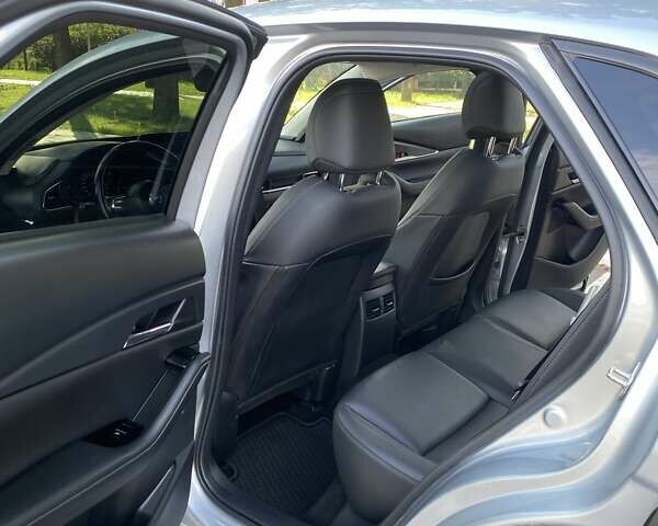 Серый Мазда CX-30, объемом двигателя 2.5 л и пробегом 62 тыс. км за 21800 $, фото 11 на Automoto.ua