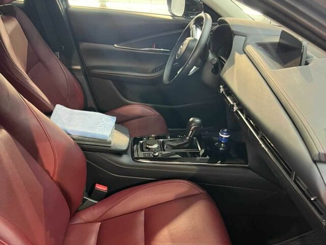 Серый Мазда CX-30, объемом двигателя 2.5 л и пробегом 41 тыс. км за 24200 $, фото 6 на Automoto.ua