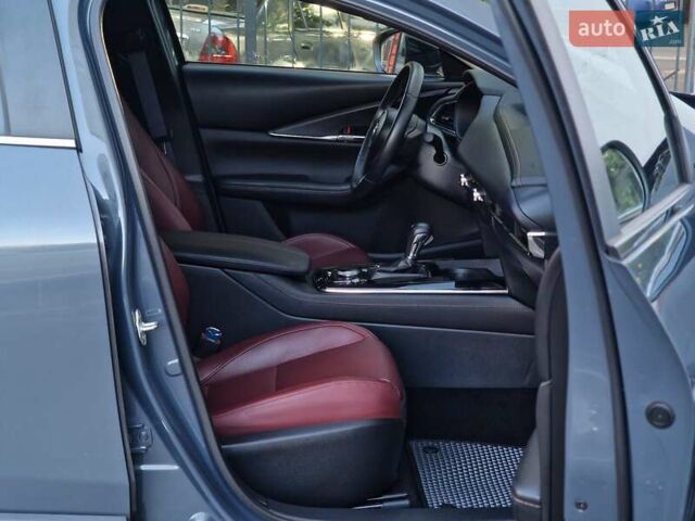Серый Мазда CX-30, объемом двигателя 2.5 л и пробегом 60 тыс. км за 25990 $, фото 47 на Automoto.ua