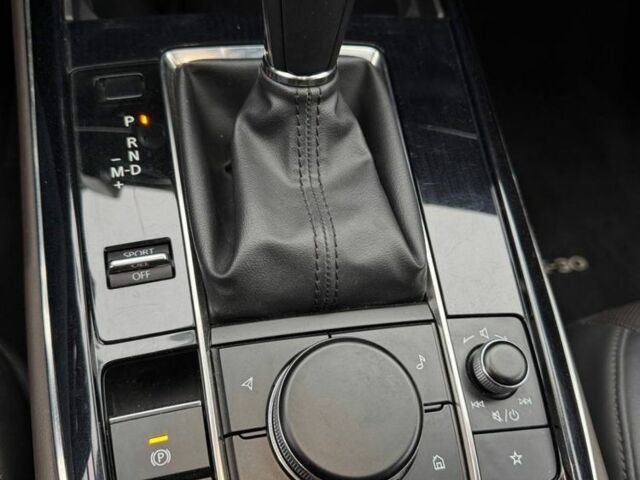 Сірий Мазда CX-30, об'ємом двигуна 2.5 л та пробігом 21 тис. км за 22900 $, фото 11 на Automoto.ua