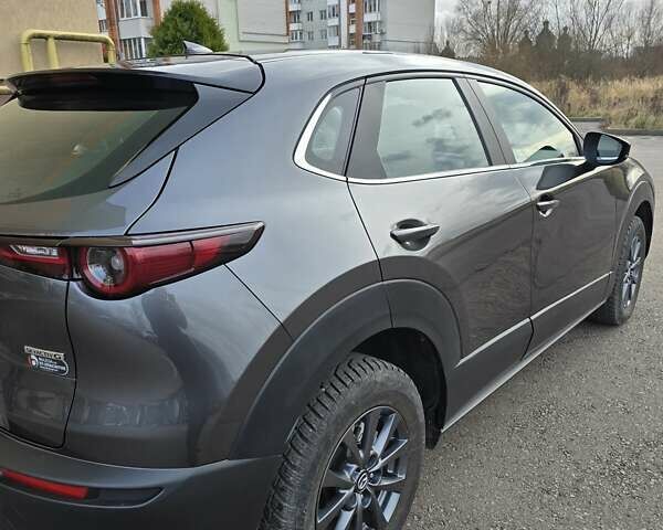 Серый Мазда CX-30, объемом двигателя 2 л и пробегом 5 тыс. км за 19900 $, фото 5 на Automoto.ua