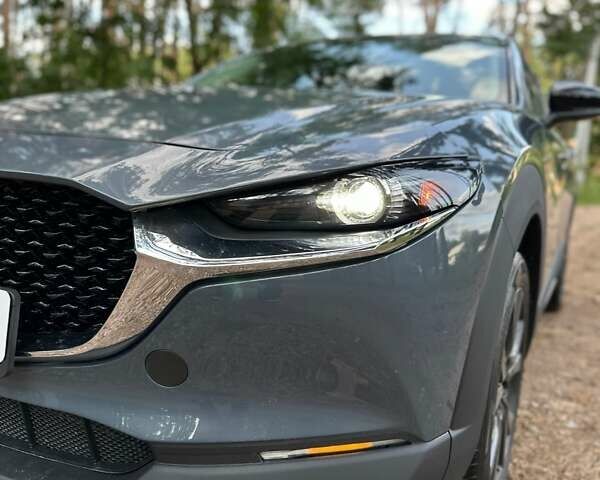 Серый Мазда CX-30, объемом двигателя 2.49 л и пробегом 56 тыс. км за 21100 $, фото 2 на Automoto.ua