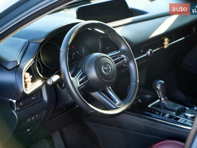 Серый Мазда CX-30, объемом двигателя 2.5 л и пробегом 59 тыс. км за 19999 $, фото 18 на Automoto.ua