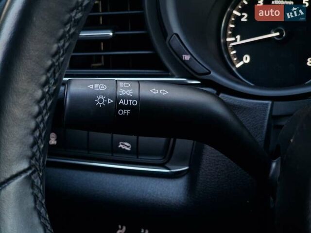 Серый Мазда CX-30, объемом двигателя 2.5 л и пробегом 60 тыс. км за 25990 $, фото 62 на Automoto.ua
