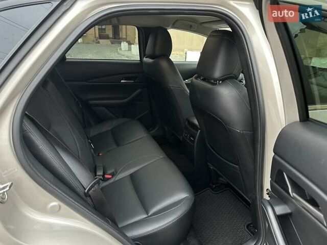 Серый Мазда CX-30, объемом двигателя 2.49 л и пробегом 103 тыс. км за 23000 $, фото 8 на Automoto.ua