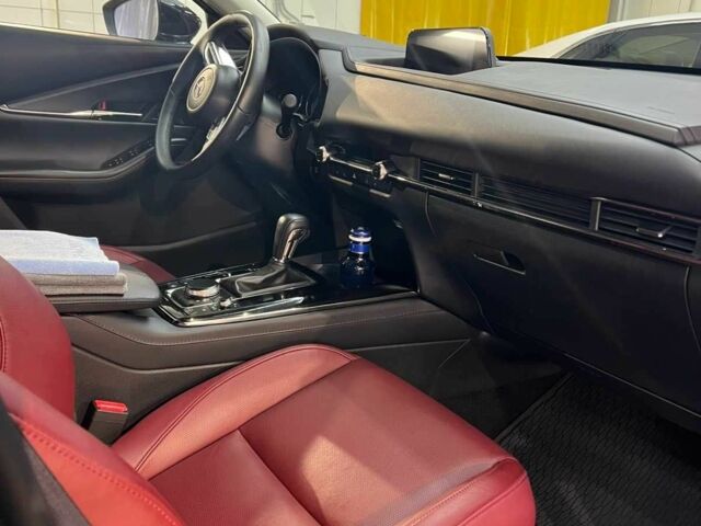 Серый Мазда CX-30, объемом двигателя 2.5 л и пробегом 41 тыс. км за 24200 $, фото 4 на Automoto.ua