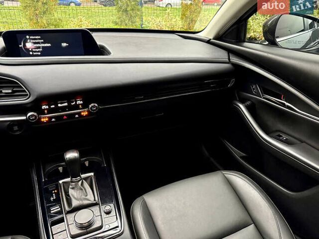 Серый Мазда CX-30, объемом двигателя 2.5 л и пробегом 28 тыс. км за 21900 $, фото 33 на Automoto.ua