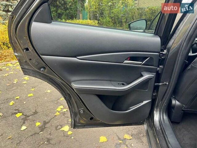 Серый Мазда CX-30, объемом двигателя 2.5 л и пробегом 29 тыс. км за 20990 $, фото 19 на Automoto.ua