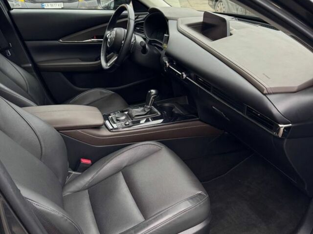 Сірий Мазда CX-30, об'ємом двигуна 2.5 л та пробігом 21 тис. км за 22900 $, фото 12 на Automoto.ua