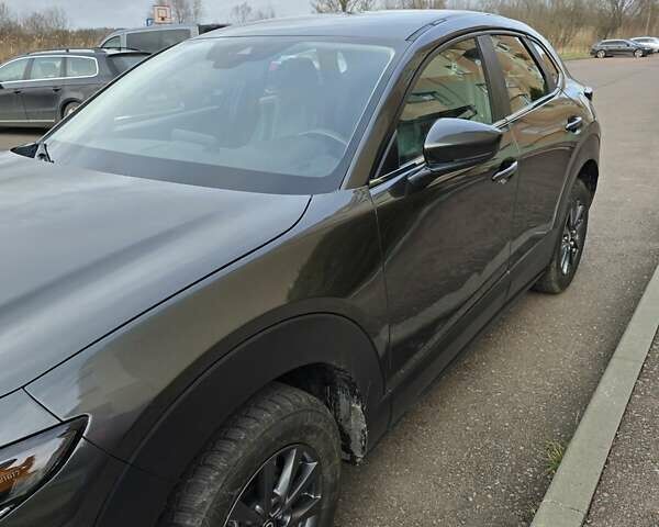 Серый Мазда CX-30, объемом двигателя 2 л и пробегом 5 тыс. км за 19900 $, фото 7 на Automoto.ua