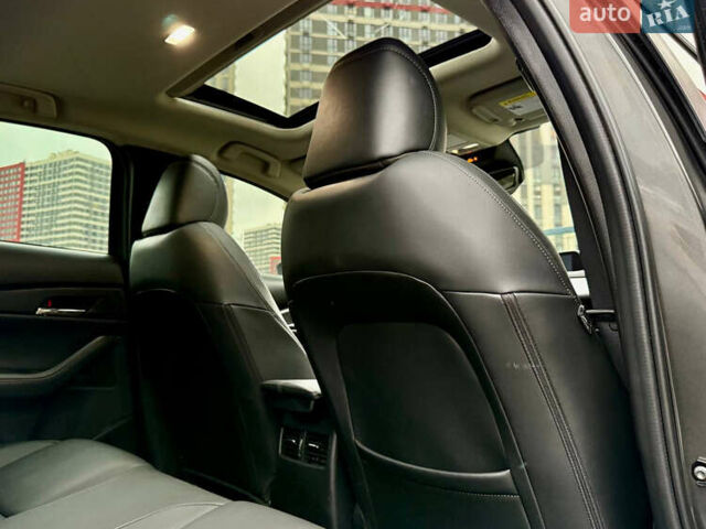 Серый Мазда CX-30, объемом двигателя 2.5 л и пробегом 28 тыс. км за 21900 $, фото 37 на Automoto.ua