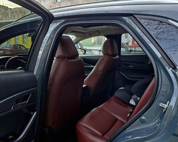 Сірий Мазда CX-30, об'ємом двигуна 2.49 л та пробігом 39 тис. км за 22900 $, фото 15 на Automoto.ua