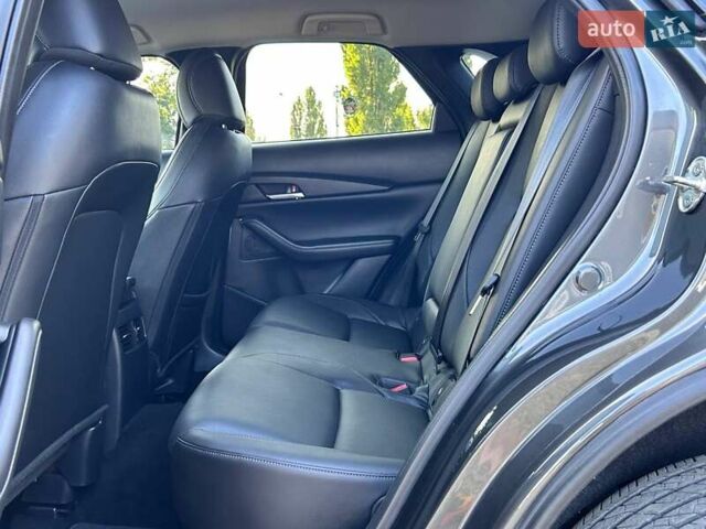 Сірий Мазда CX-30, об'ємом двигуна 2.5 л та пробігом 24 тис. км за 22300 $, фото 27 на Automoto.ua