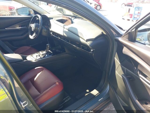 Серый Мазда CX-30, объемом двигателя 2.5 л и пробегом 45 тыс. км за 16500 $, фото 6 на Automoto.ua