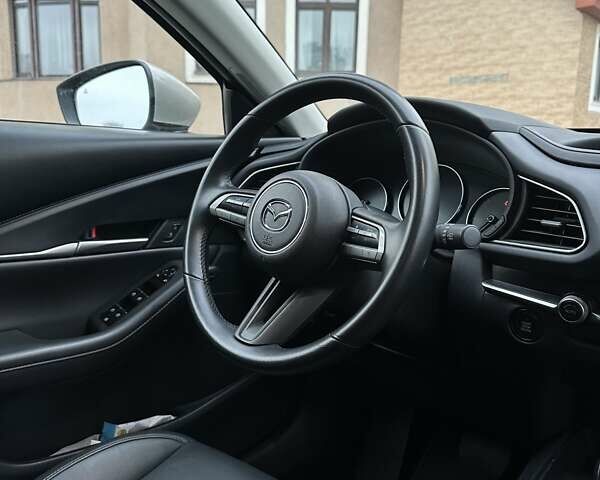 Серый Мазда CX-30, объемом двигателя 2.49 л и пробегом 103 тыс. км за 23000 $, фото 12 на Automoto.ua