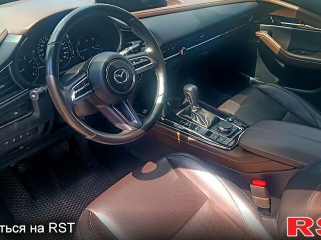 Серый Мазда CX-30, объемом двигателя 2.5 л и пробегом 42 тыс. км за 22500 $, фото 1 на Automoto.ua